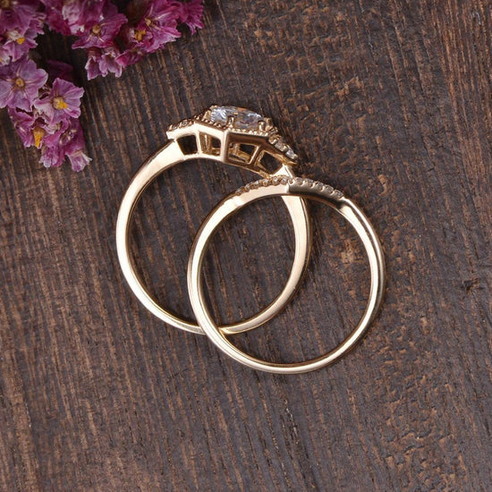 0.75 CT Round Moissanite Bridal Ring Set 2