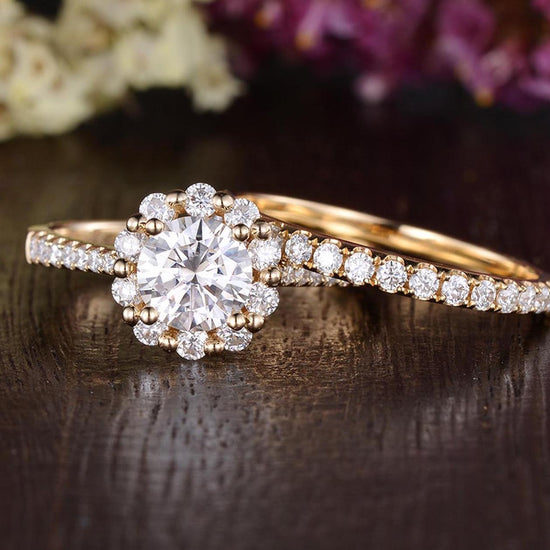 0.75 CT Round Halo Pave Moissanite Bridal Ring Set 4