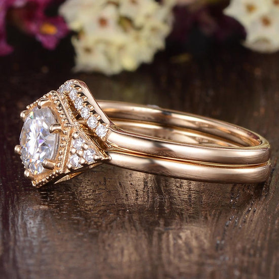 0.75 CT Round Moissanite Bridal Ring Set 6