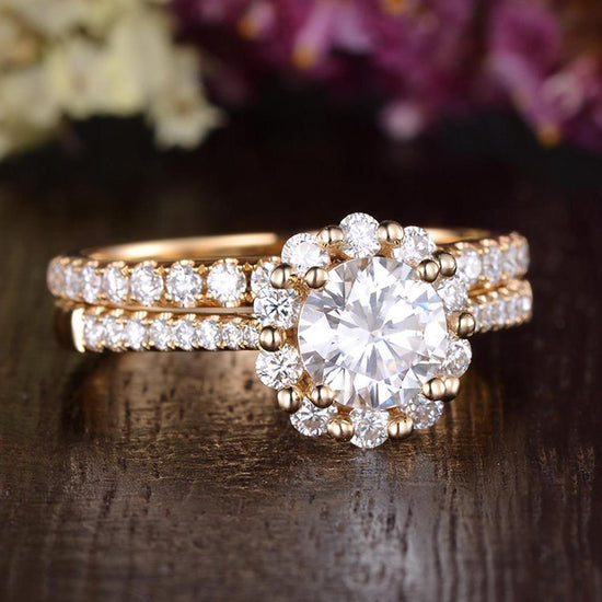 0.75 CT Round Halo Pave Moissanite Bridal Ring Set 7